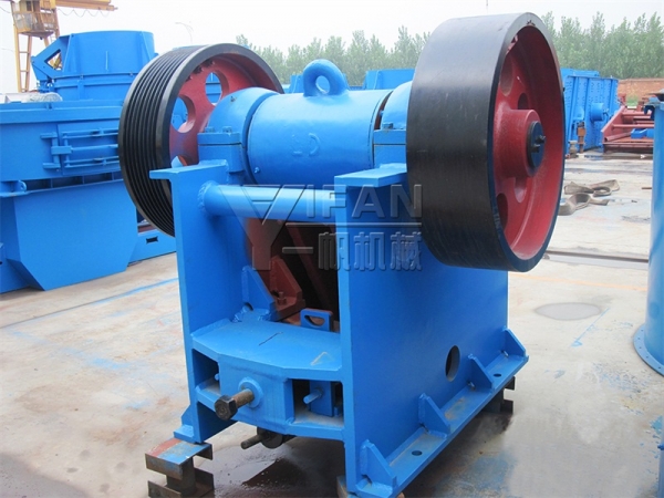 一帆供應(yīng)大型顎式破碎機產(chǎn)品