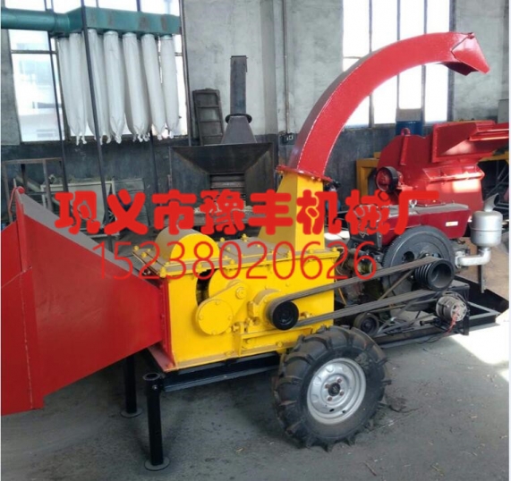 廣西地區(qū)的樹枝粉碎機選移動的為好，原因如下產(chǎn)品圖片