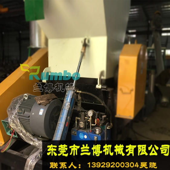 pet飲料瓶塑料瓶破碎機