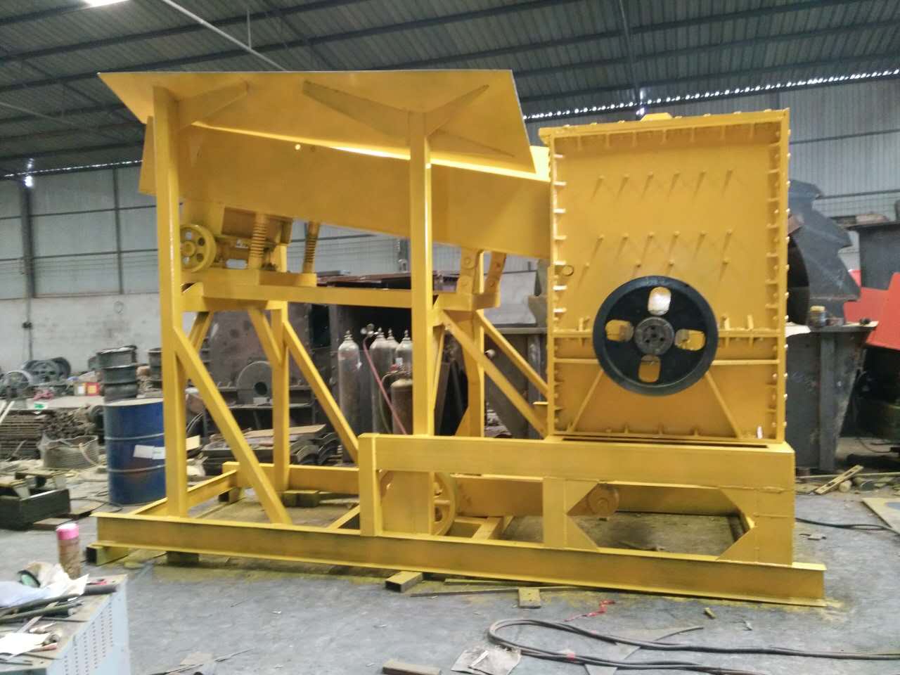   節(jié)能碎石機產品圖片