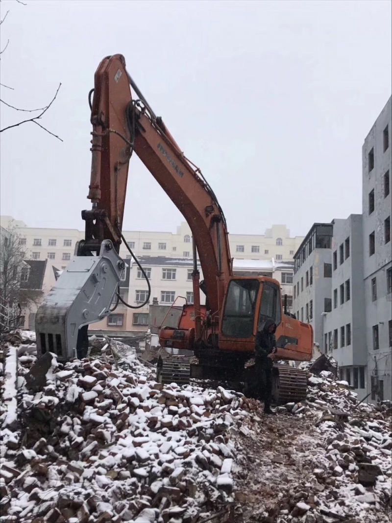 挖機(jī) 粉碎鉗破碎鉗夾子鑷子拆遷拆樓產(chǎn)品圖片