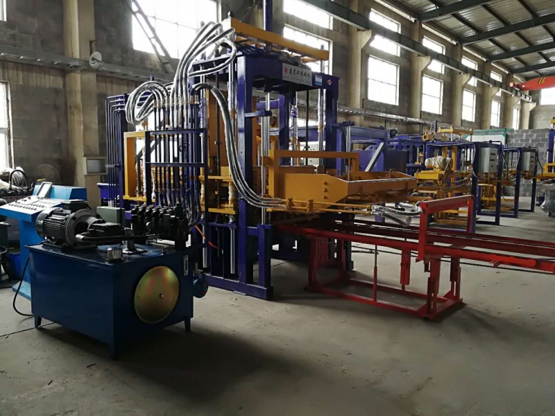 四川遂寧面包磚制磚機(jī)設(shè)備