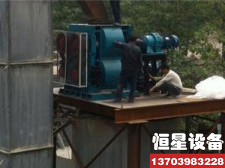 云南燒結(jié)礦四輥破碎機(jī)廠家零售產(chǎn)品圖片