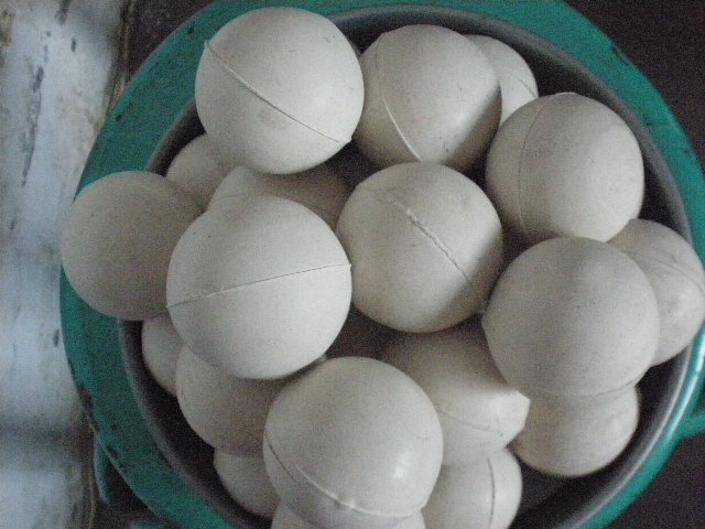 三門峽鼎熠振動(dòng)橡膠硅膠彈跳球