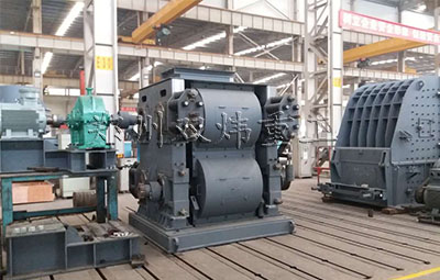 對輥破碎機產(chǎn)品圖片