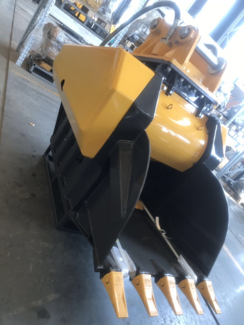 挖掘機粉碎斗山東代加工破碎斗神器