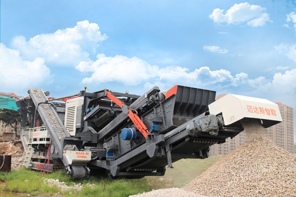 河南邁達斯履帶式反擊移動破碎站出料粒度可根據(jù)實際生產(chǎn)調(diào)節(jié)產(chǎn)品圖片