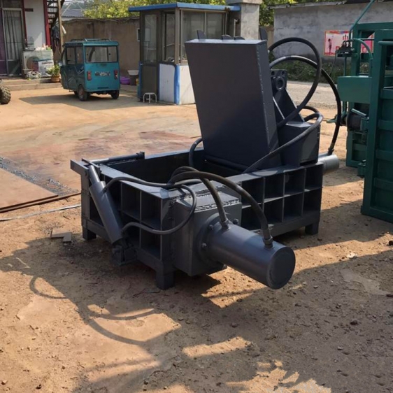 大型廢舊金屬壓塊機廢鋼筋壓塊