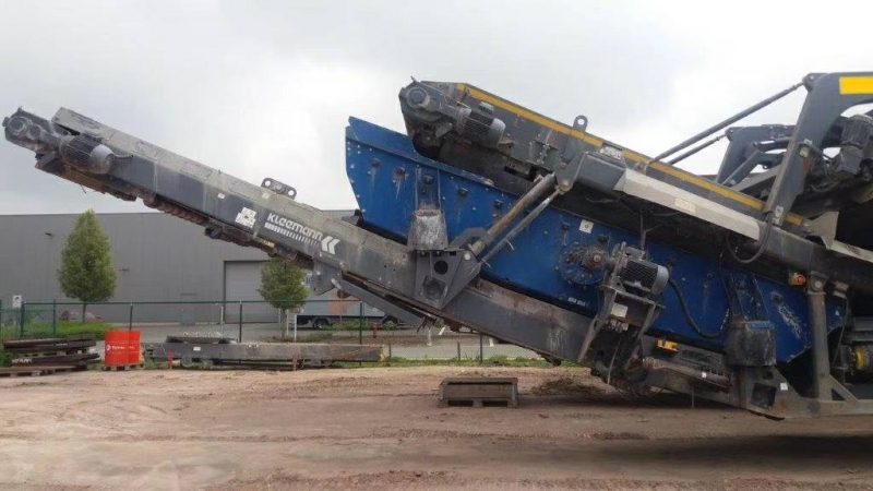 克磊鏝MR130移動(dòng)反擊式破碎機(jī)產(chǎn)品圖片