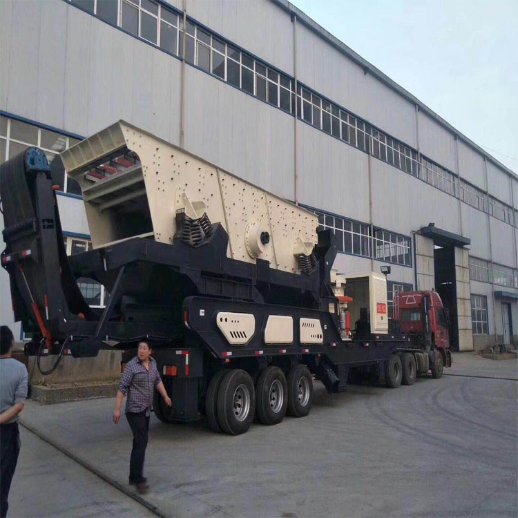   天津建筑垃圾處理設(shè)備廠家 輪胎式移動(dòng)粉碎機(jī)價(jià)格