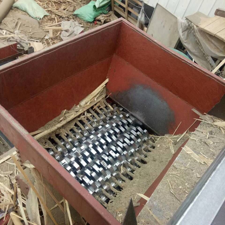 800型雙軸撕碎機(jī)多少錢一臺？