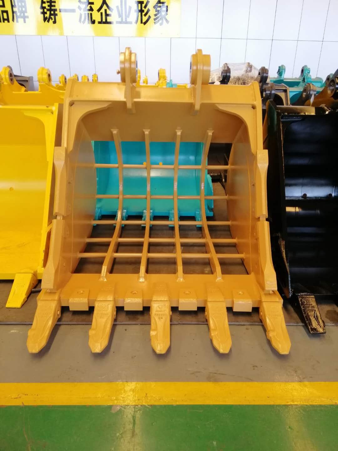 住友210挖機網(wǎng)格斗 格柵斗 清潔斗