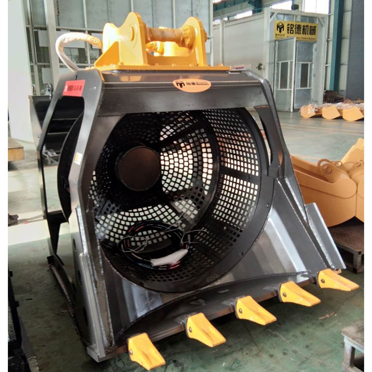 卡特320挖機管道回填土旋轉(zhuǎn)篩分斗