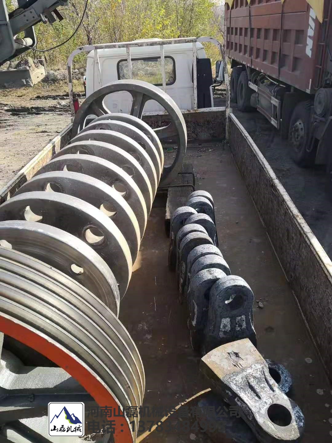 山磊1212鵝卵石方箱破碎機(jī)錘頭配件