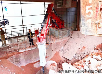 多功能料口破碎機(jī)械手臂