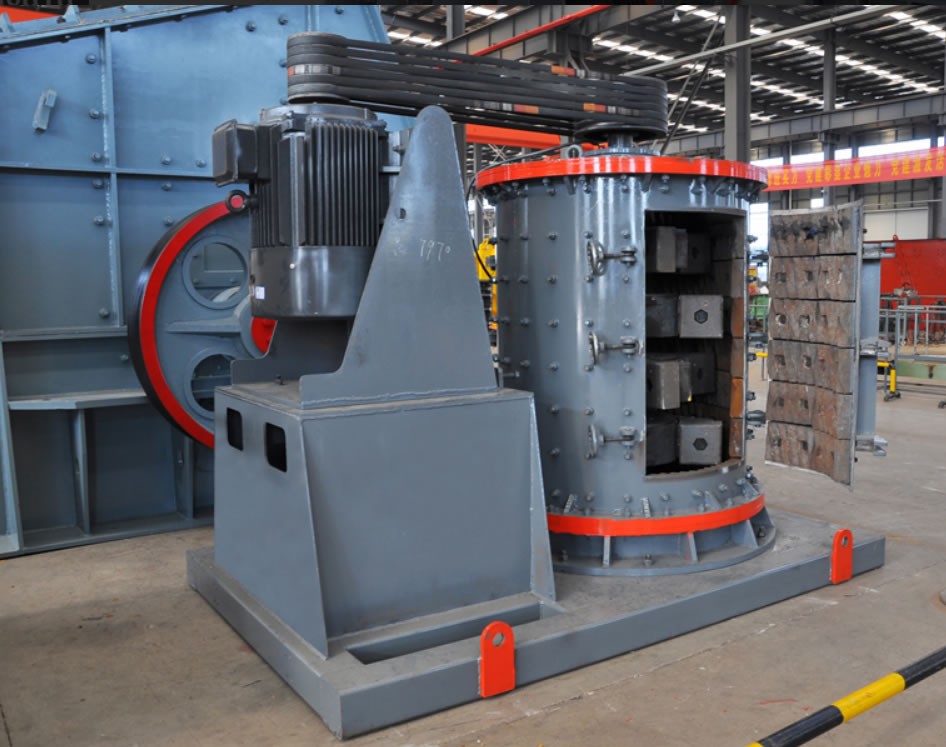 立式板錘制砂機(jī)