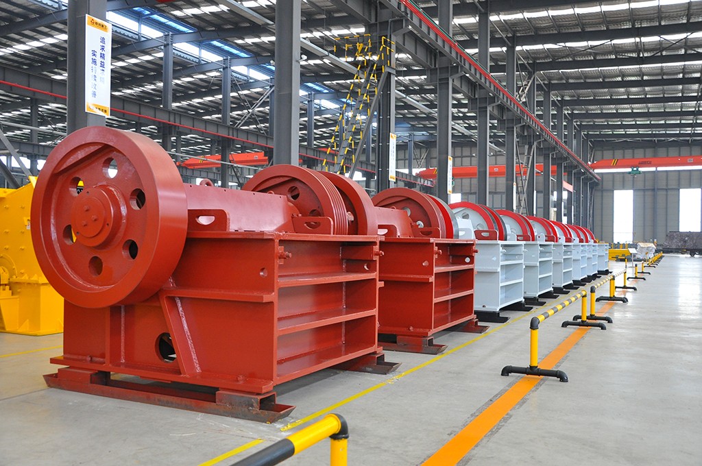 供應(yīng)時(shí)產(chǎn)200-800砂石骨料生產(chǎn)線(xiàn)破碎設(shè)備產(chǎn)品圖片