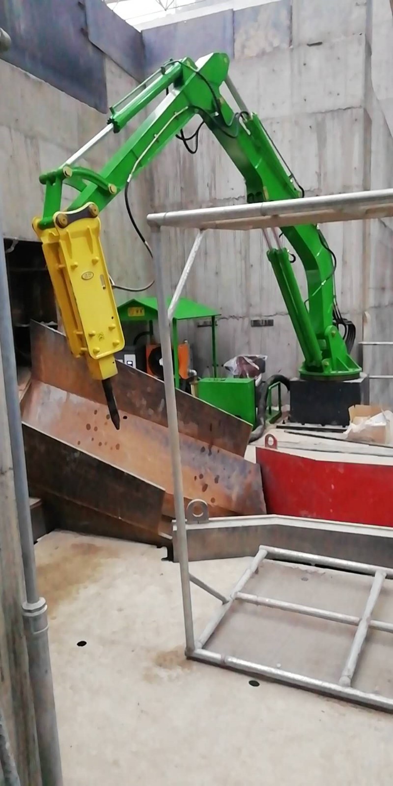 固定式礦山破碎機(jī) 建筑工地碎石破碎站