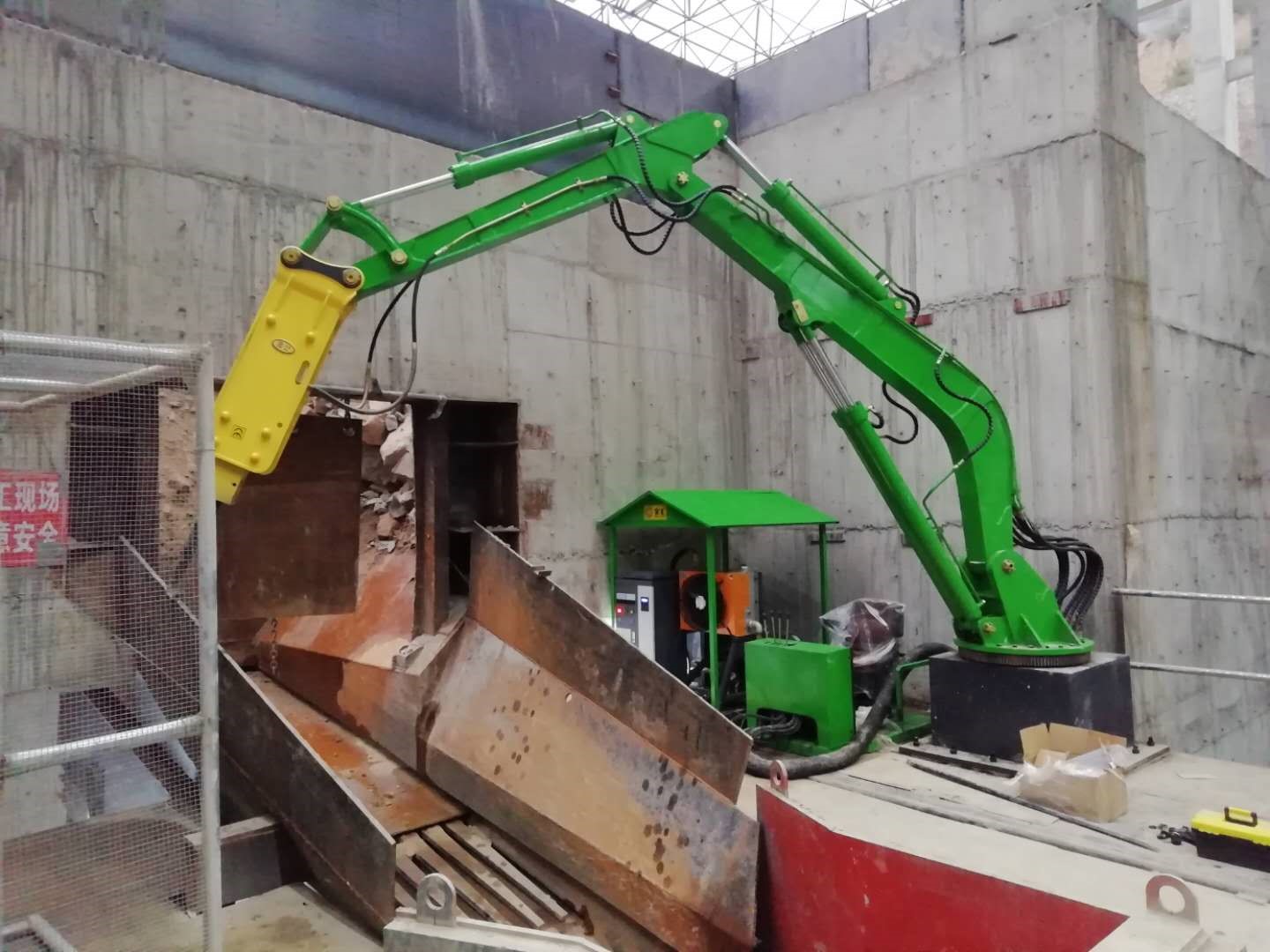 廠家直銷(xiāo)固定式液壓破碎機(jī) 液壓破碎機(jī)械臂