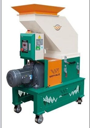 料斗型雙層靜音慢速塑料打料機(jī)產(chǎn)品圖片