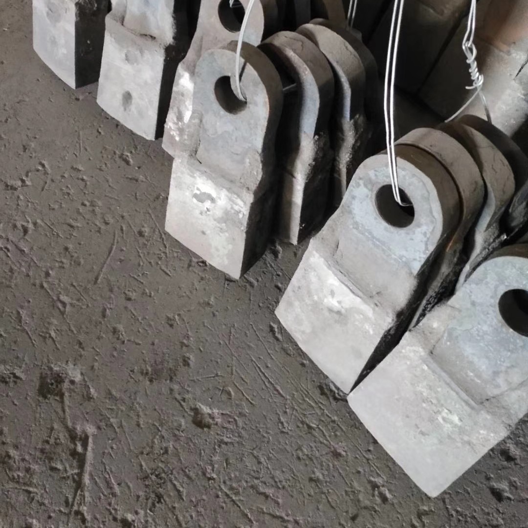 錘式破碎機(jī)合金錘頭 高鉻錘頭 耐磨錘頭 復(fù)合錘頭 高錳鋼合金