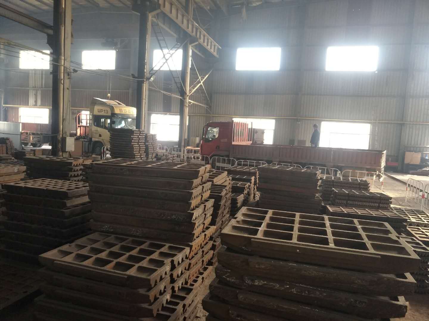 顎破、反擊破耐磨配件現(xiàn)貨產(chǎn)品圖片