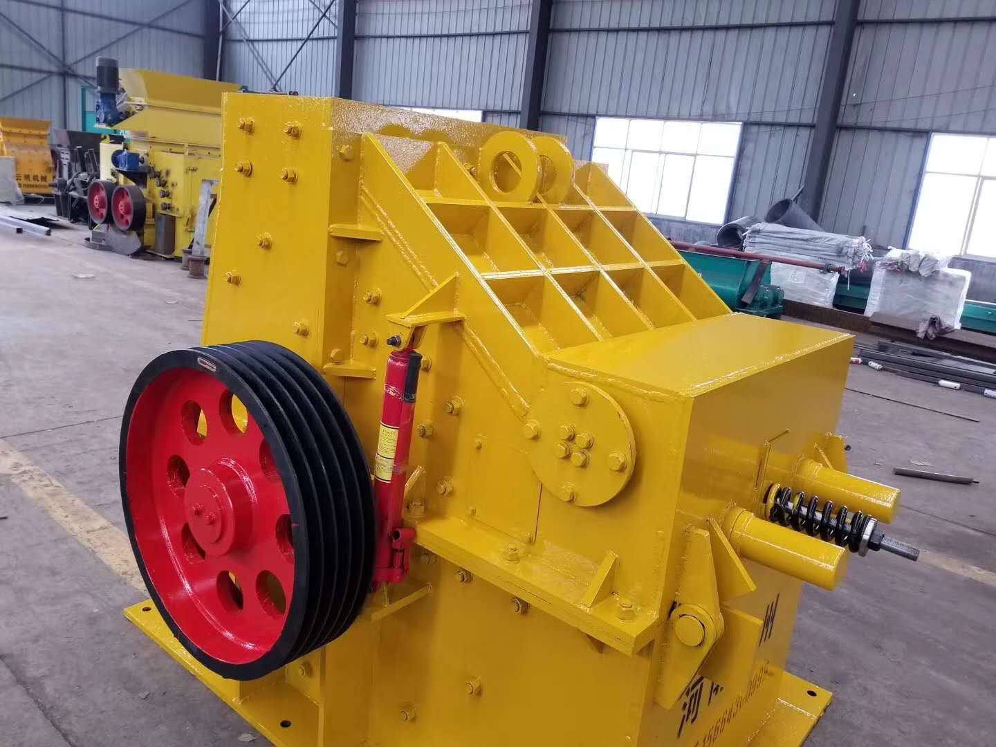 破碎機(jī)、高細(xì)破碎機(jī)產(chǎn)品圖片