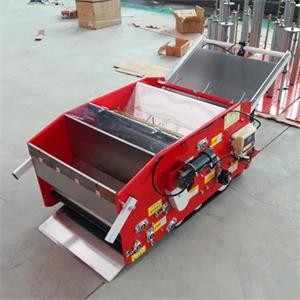 自走式水稻播種機(jī) 水稻底土播種擺盤(pán)機(jī) 水稻育苗擺盤(pán)機(jī)