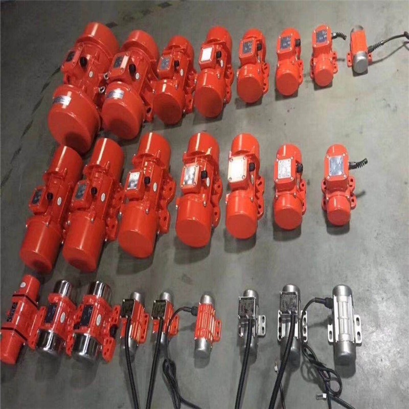 XTGP高頻振動電機(jī)1丶1千瓦13千牛