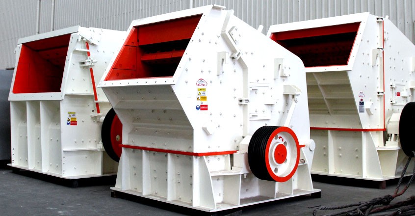 廠家直銷重錘式破碎機，型號齊全，價格優(yōu)惠，破碎效果好