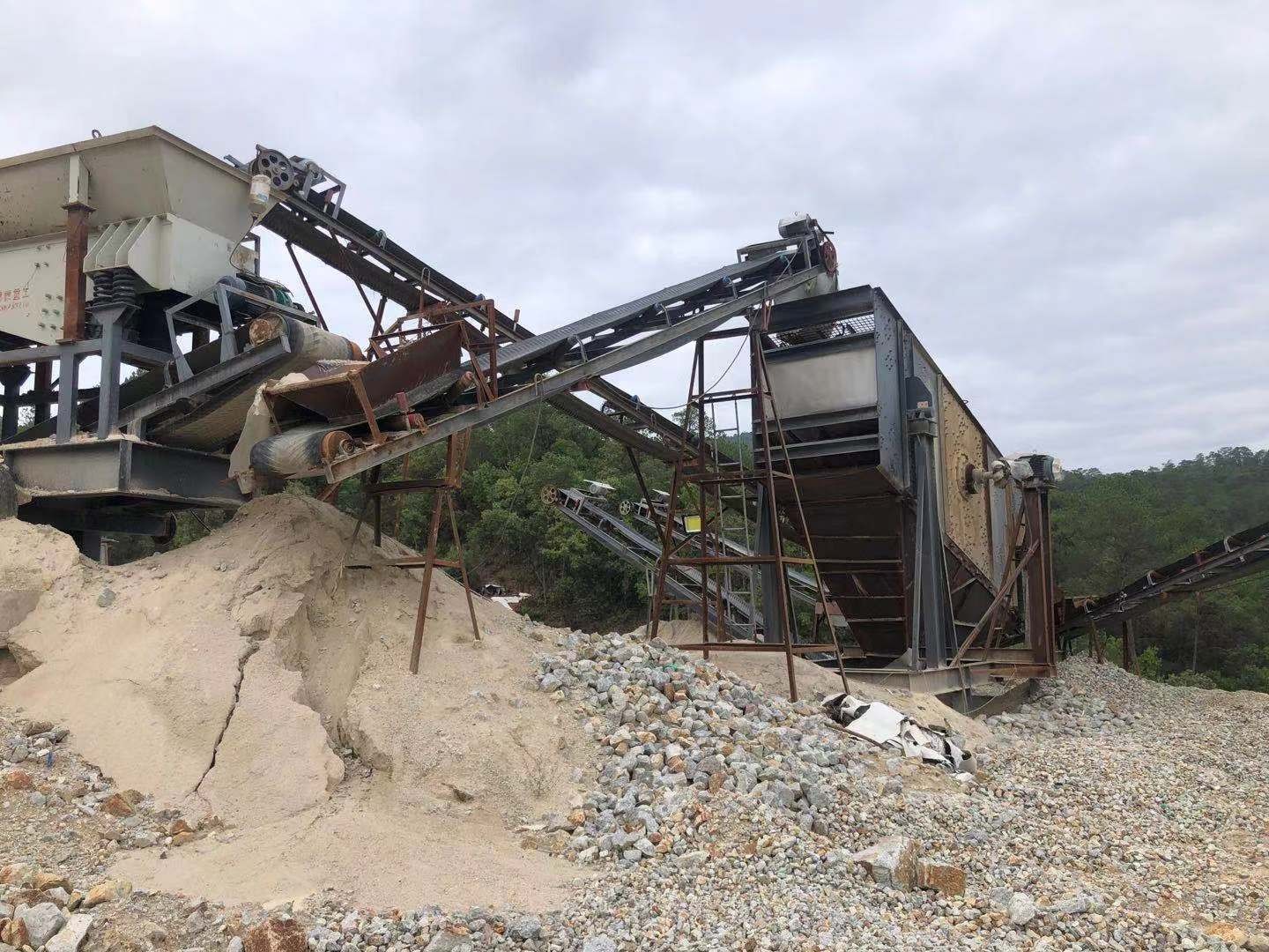 二手1214反擊式破碎機(jī)時產(chǎn)120噸砂石料石子生產(chǎn)線設(shè)備出售產(chǎn)品圖片