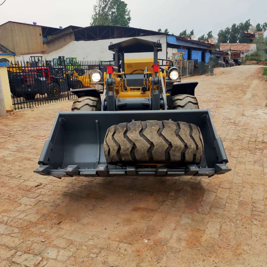 礦山井下用臥式裝載機產(chǎn)品圖片