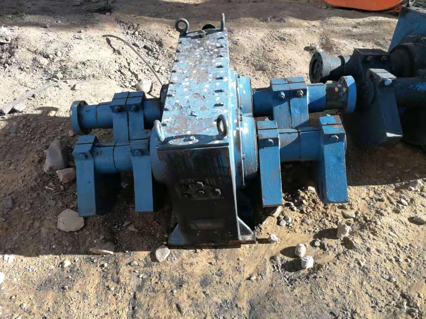 唐山杰斯德配件-激振器選煤設(shè)備