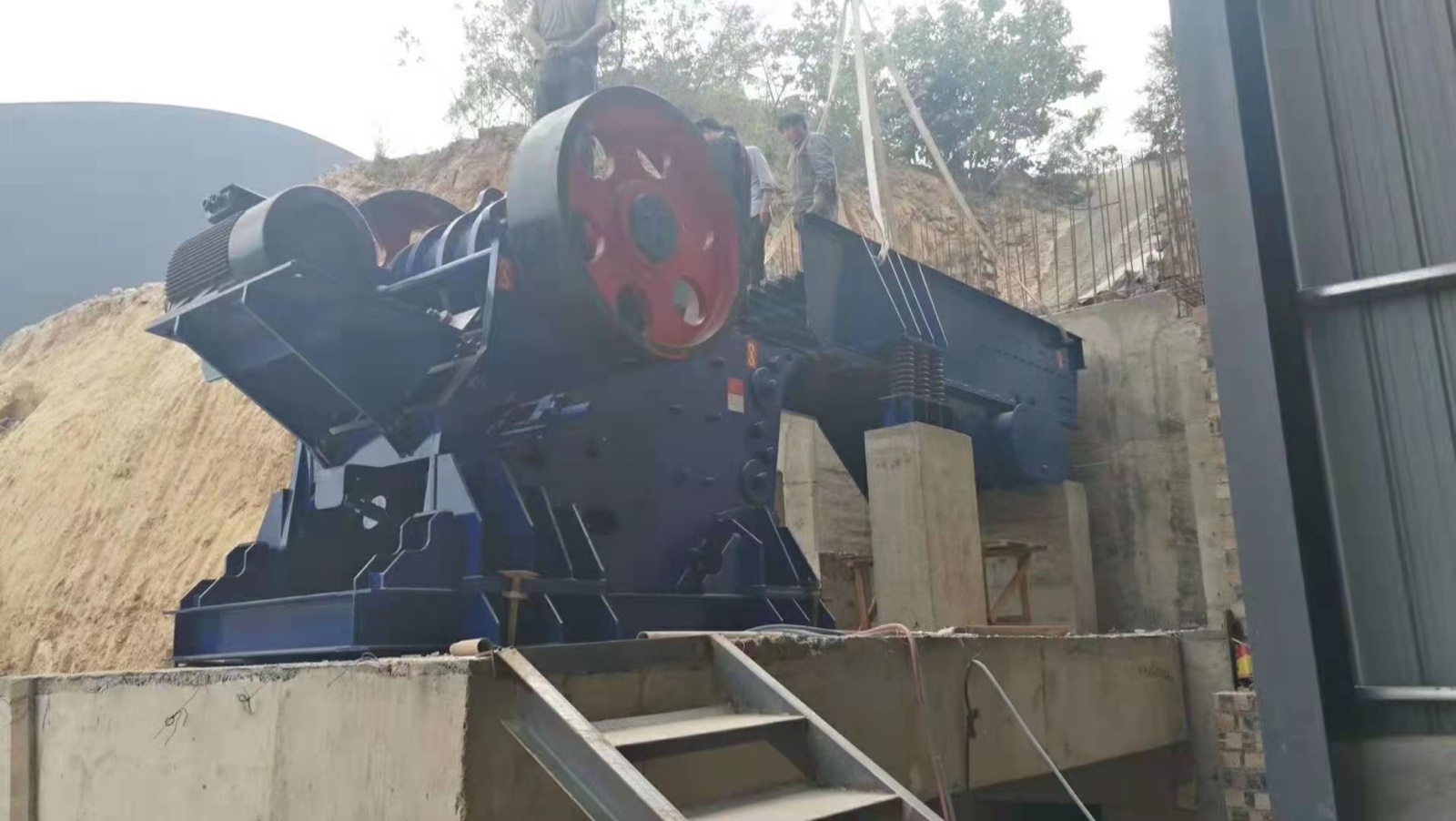 歐版顎式破碎機產(chǎn)品圖片