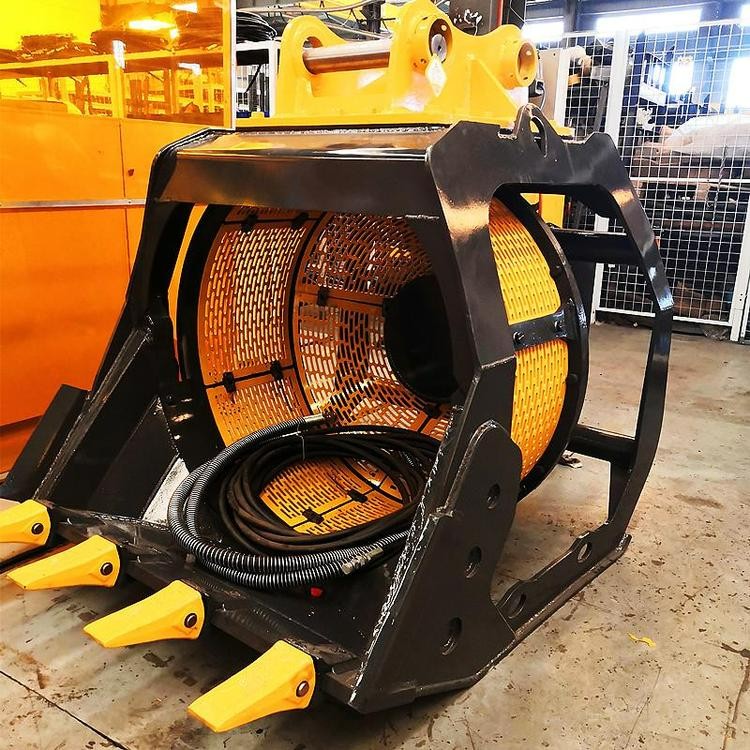 國(guó)產(chǎn)SF-260挖機(jī)振動(dòng)篩斗滾筒篩分斗產(chǎn)品圖片