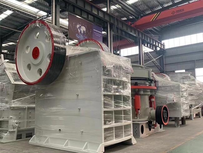 云南諾創(chuàng)機(jī)械顎式破碎機(jī)