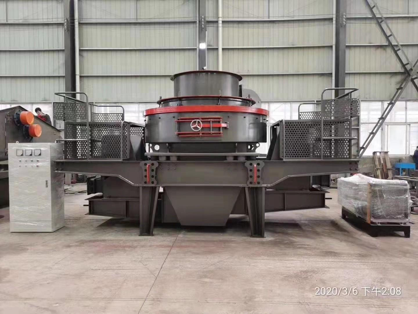 云南諾創(chuàng)機(jī)械沖擊式制砂機(jī)