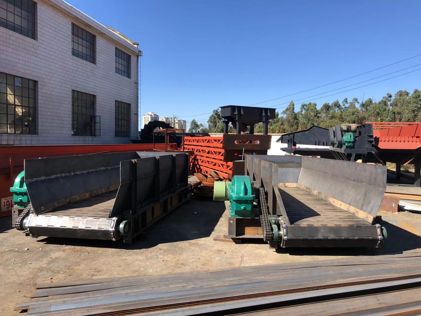 云南諾創(chuàng)機械重型鏈板給料機