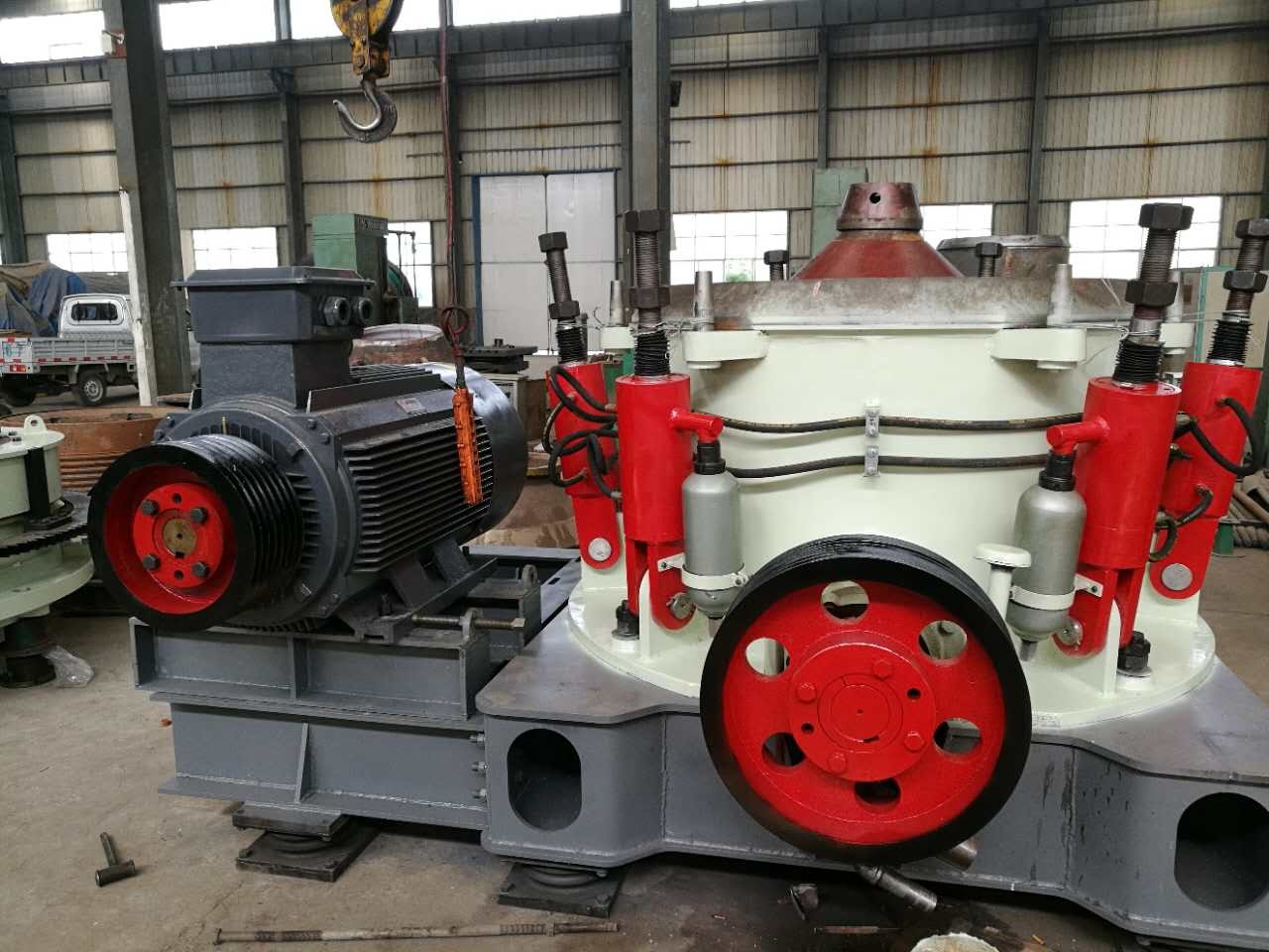 供應河南少重多缸液壓圓錐破碎機