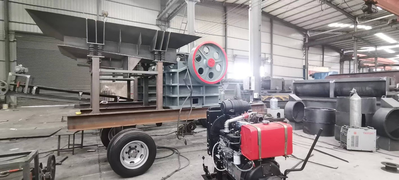 廢水泥塊顎式破碎機