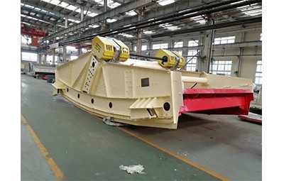 物華裝備煤礦洗選設(shè)備BLS系列箱式激振器大型香蕉篩