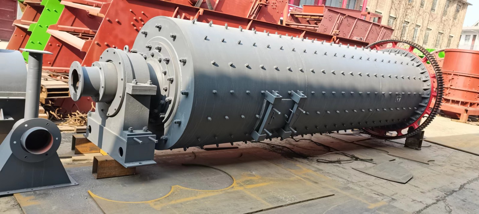 鋰礦磨礦濕式溢流式球磨機(jī)