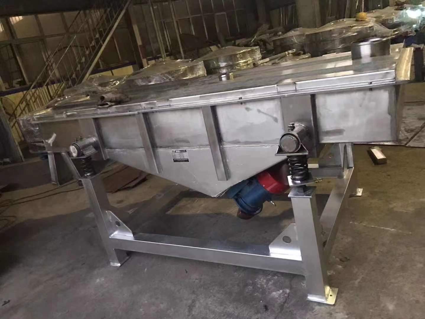 流水線作業直線振動篩不銹鋼分級篩