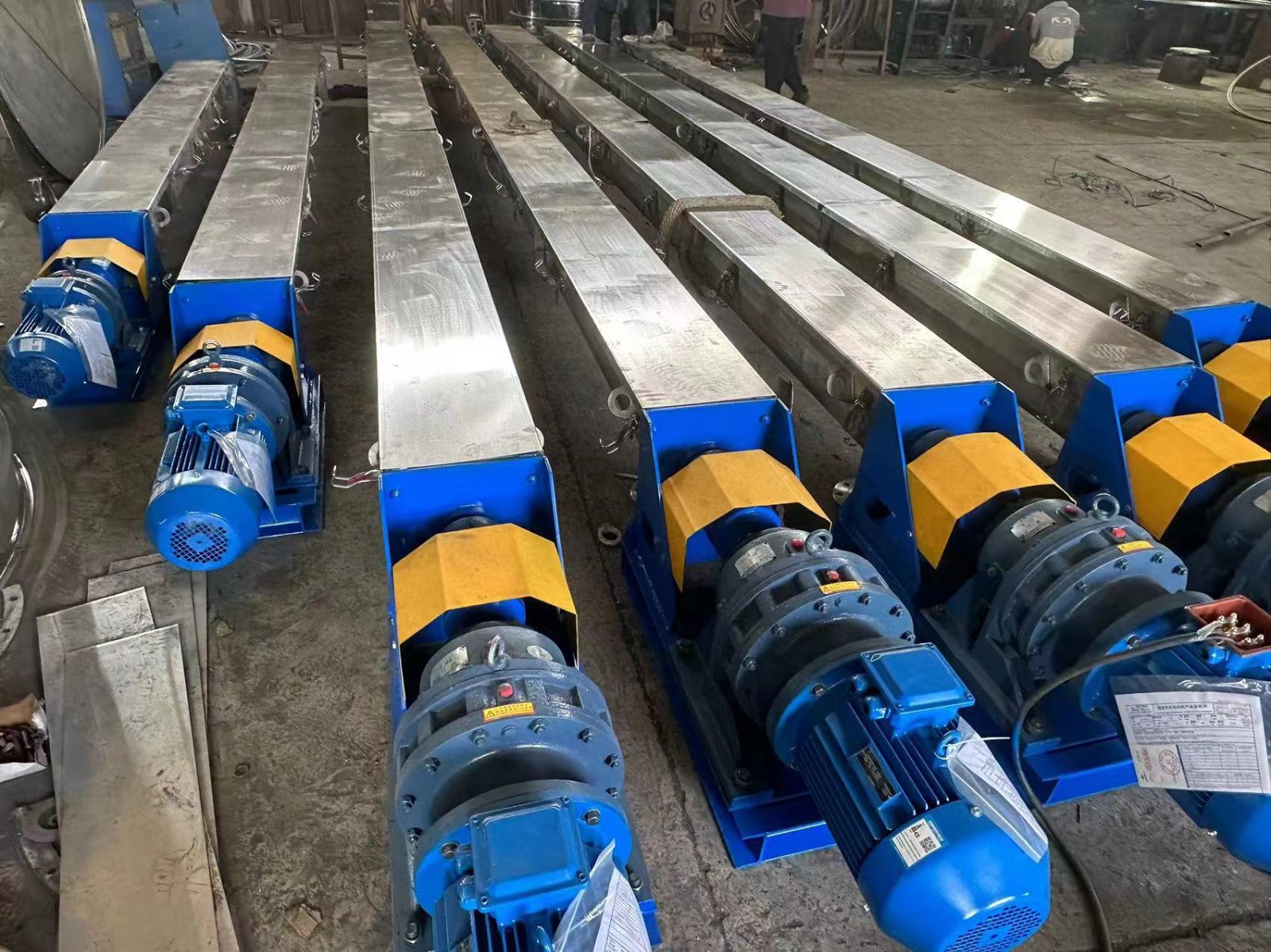 精硝輸送機(jī)濃鹽水處理裝置螺旋輸送機(jī)產(chǎn)品圖片