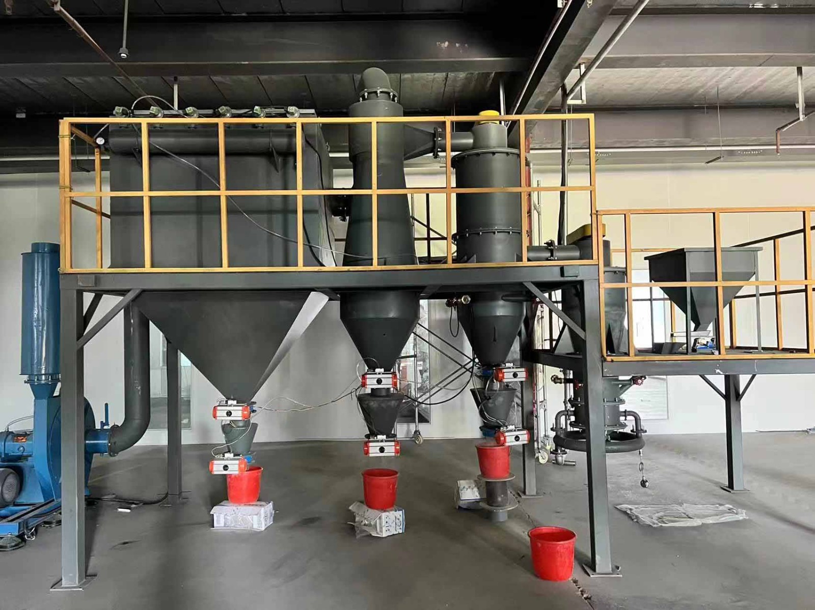 碳化硅氣流磨氮化硅超硬材料氣流粉碎分級(jí)機(jī)產(chǎn)品圖片