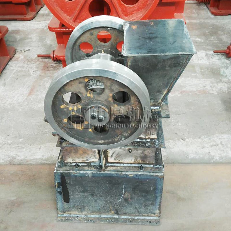 中厚鄂式破碎機(jī)