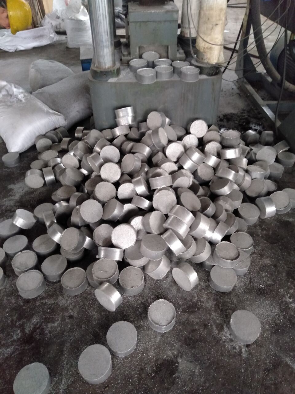 浙江全自動鋁屑壓塊機Y廠家直銷 速度可調(diào)