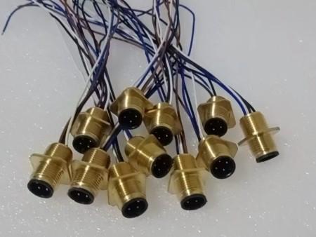 驅(qū)動(dòng)器插頭