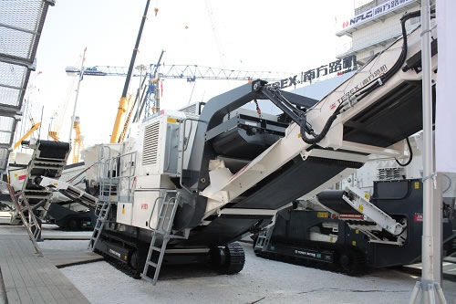 特雷克斯南方路機1-111型、1-111RS型履帶移動式破碎站