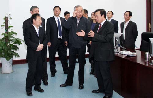 中信重工參觀海螺集團生產(chǎn)調(diào)度中心
